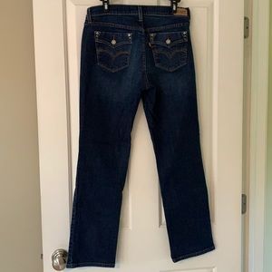 VINTAGE HIGH WAISTED LEVIS JEANS